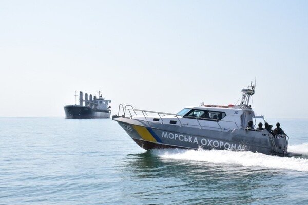 Под Одессой судно загрязняло море: капитану выписали крупный штраф