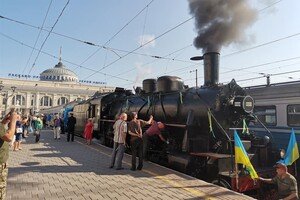 По Одесской железной дороге ездит раритетный паровоз: его привезли из США