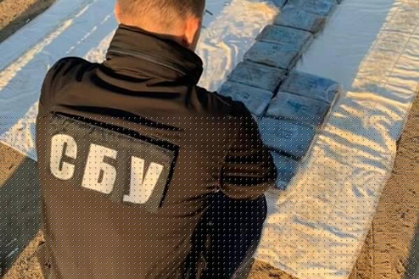 На 10 миллионов: одесские правоохранители задержали огромную партию кокаина