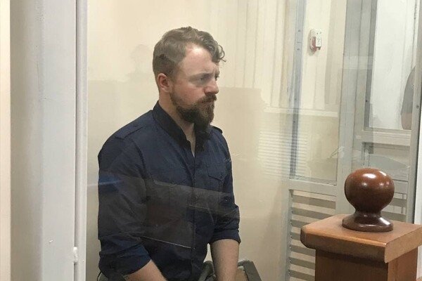 До решения суда: организаторов беспорядков на "Одесса Прайд" отправили под домашний арест