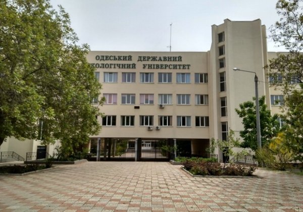 Законно ли: в общежития одесского вуза требуют вакцинацию или негативный тест