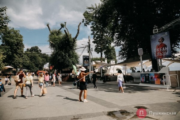 Пробник сентября: как поменялась атмосфера на одесских пляжах с приходом прохлады. Фоторепортаж
