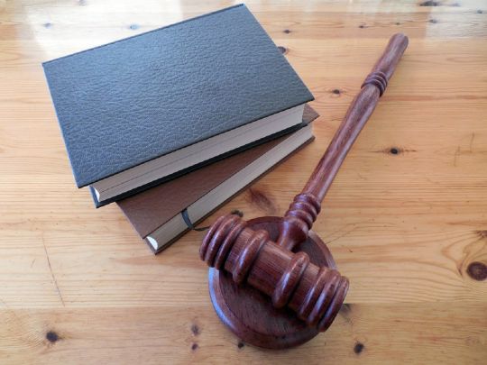 Медведчук розповів про атаки на судову владу