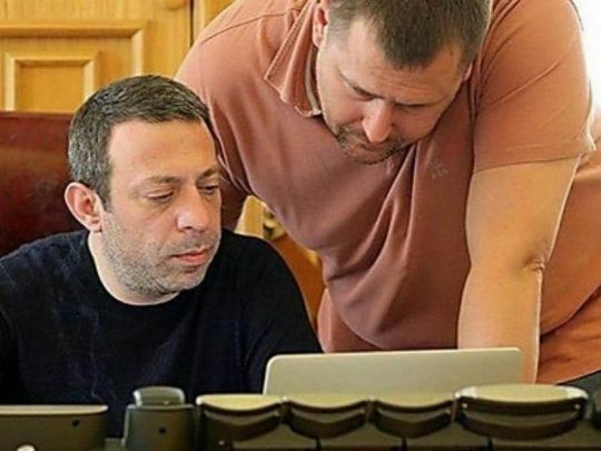 Новий політичний союз? Експерт назвав, що об’єднує ОП, Філатова та Корбана