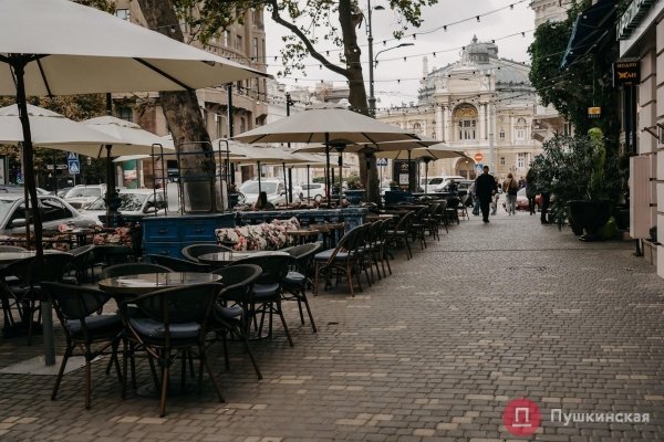 Из лета в глубокую осень: как Одесса и одесситы первые холода встречают. Фоторепортаж