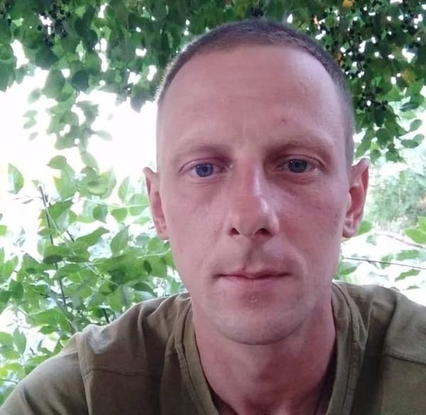 У вантажівку потрапила ракета найманців Путіна: названа причина смерті українського морпіха на Донбасі