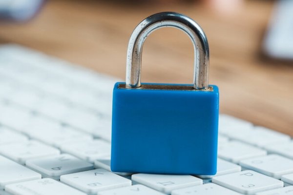 
                                                                        Требовать от провайдеров блокировки неугодных сайтов смогут еще два ведомства
                                                                                                                                                                                                                    