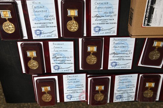 Одесские художники устроили мегавыставку к своему профессиональному празднику