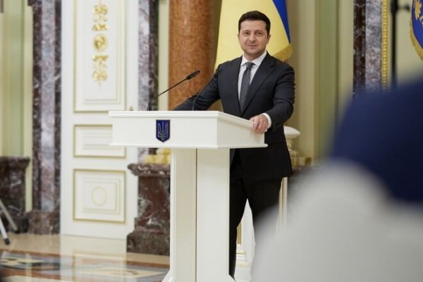 
                                                                        Зеленский ввел в действие решение СНБО о новых санкциях
                                                                                                                                                                                                                    