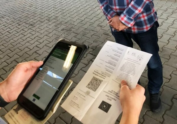 В транспорте, в магазинах, на рынках: где с 21 октября полиция начнет проверять Covid-сертификаты