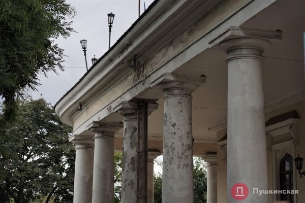 Разваливающийся Воронцовский дворец: печальная «внешность» и надежда на ремонт. Фото