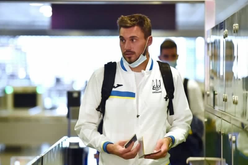 Без нових втрат: збірна України полетіла до Фінляндії на матч відбору ЧС-2022