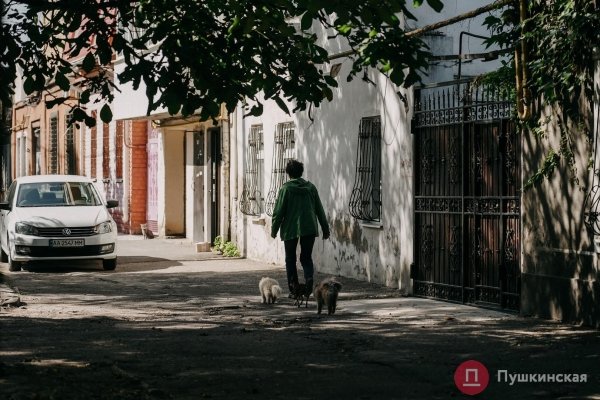 Нетуристическая Одесса, часть 1: смесь времен на окраине Молдаванки. Фоторепортаж