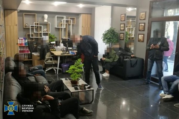 
                                                                        В Украину въехали тысячи выходцев из стран повышенного террористического риска
                                                                                                                                                                                                                    