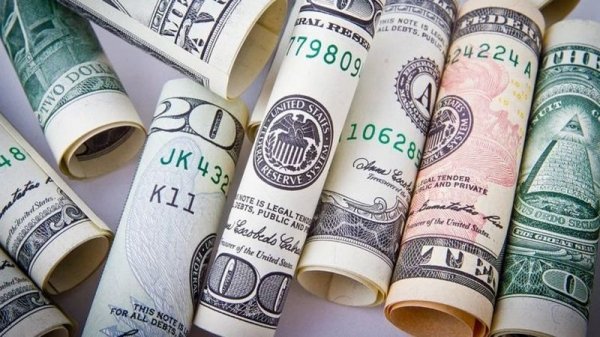Курс валют: доллар продолжит падение