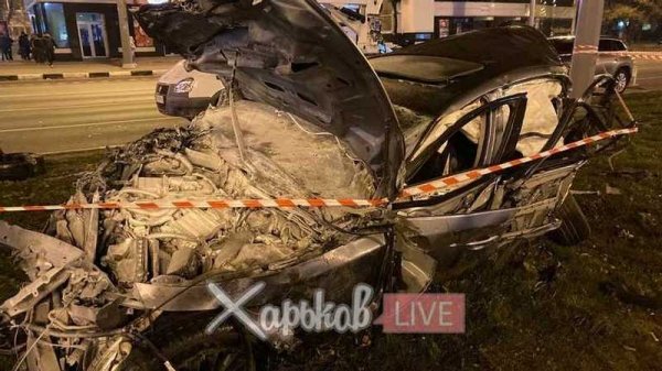 В Харькове Infinity на огромной скорости устроил смертельное ДТП: подозревают 16-летнего мажора