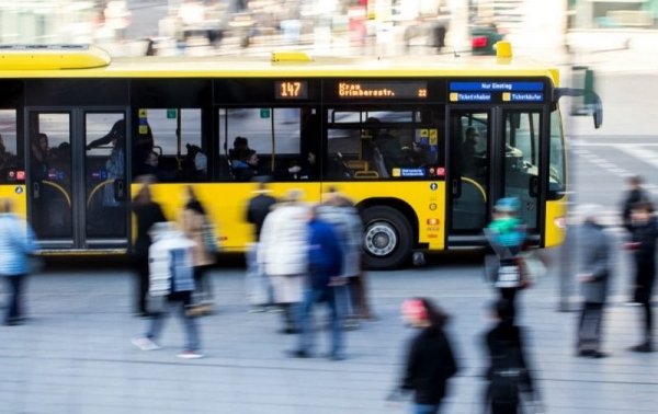 В Киеве вводят ограничения для невакцинированных: в общественный транспорт их не пустят
