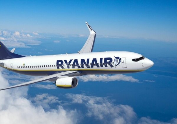 Лови момент: лоукостер Ryanair распродает билеты в Европу по 5 евро