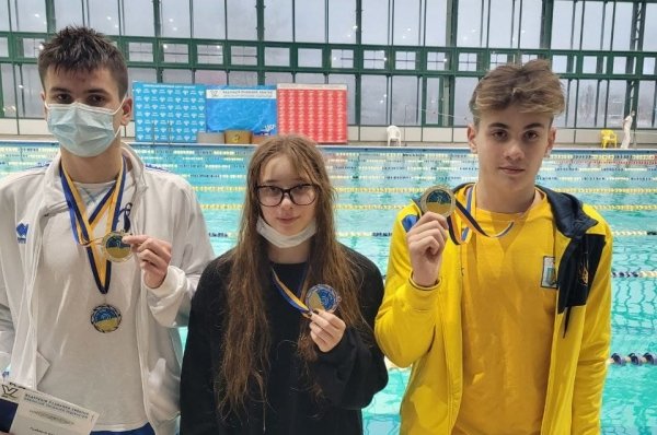 Плавание. Одесские спортсмены завоевали 13 медалей на чемпионате Украины