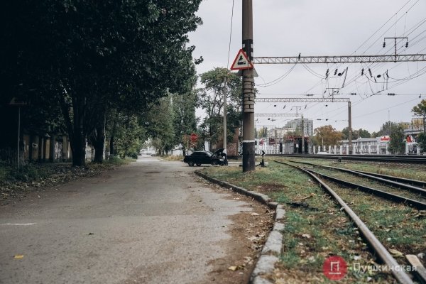 Нетуристическая Одесса, часть 2: смесь старого города и промзоны на Сахалинчике. Фоторепортаж