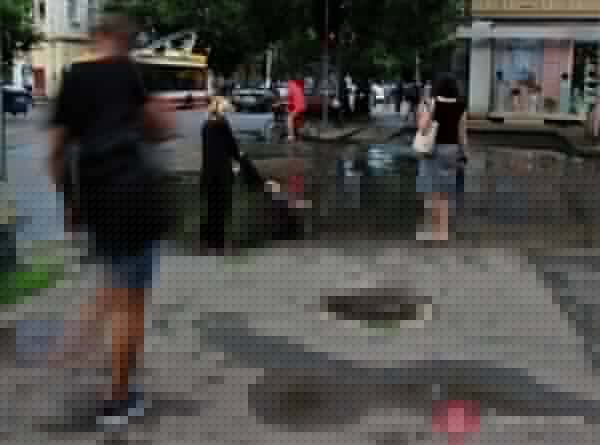 Сделают «по-багатому»: тротуар в центре Одессы отремонтируют гранитной плиткой и аутентичной брусчаткой