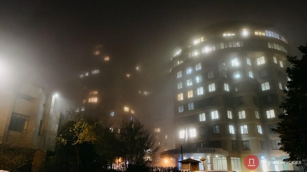 Осенний ритуал: 10 фотографий Одессы в тумане. Фотозарисовка