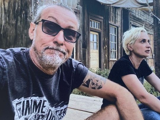 Учасник знімальної групи подав до суду на Алека Болдвіна через загибель Галини Гатчінс