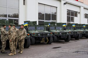 С выставкой военной техники и концертом: в Одессе отмечают 30-летие ВСУ
