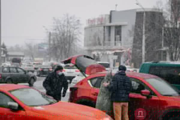 Час снега в Одессе: что мы увидели на Таирова и в центре. Фоторепортаж