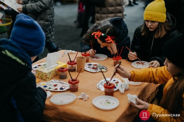 На Таирова открыли городской каток: цена, адрес и время работы. Фото