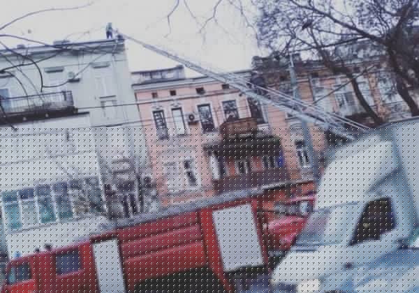 В центре Одессы загорелся памятник архитектуры: погиб мужчина (обновлено)