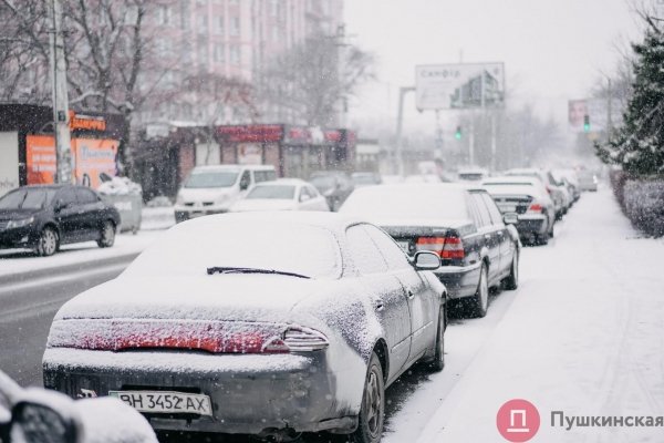 Час снега в Одессе: что мы увидели на Таирова и в центре. Фоторепортаж