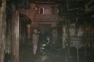 На Фонтане сгорели четыре торговых павильона