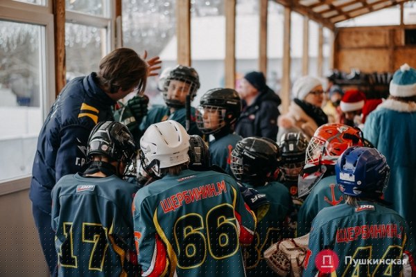 На Таирова открыли городской каток: цена, адрес и время работы. Фото