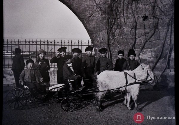 Дыхание эпох: в Одессе открыли выставку уникальных снимков города 1913 — 1953 годов