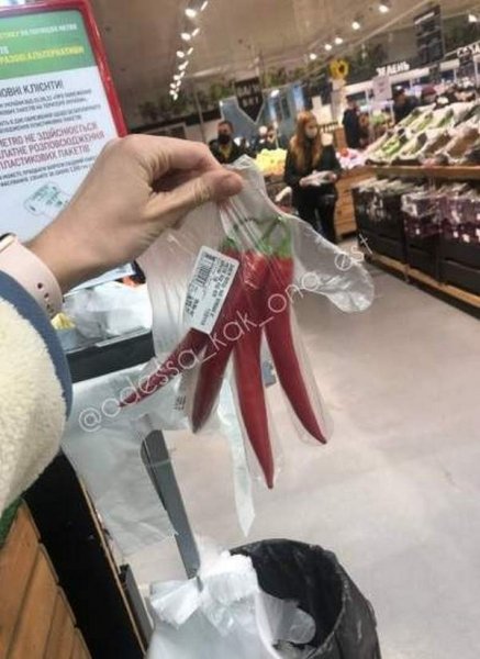 Украинцы нашли способ обойти запрет на бесплатные пакетики