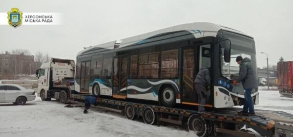 В Херсоне планируют вновь поднять тарифы на проезд: горожан зовут на разговор