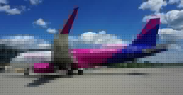 Wizz Air отменяет десятки авиарейсов из Украины
