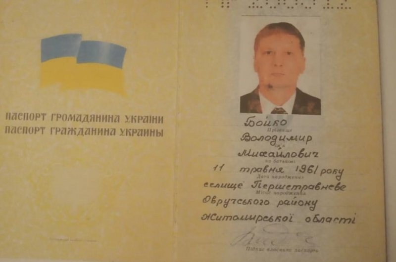 Як рашисти створюють картинку про «націоналістів» для кремлівських ЗМІ за допомогою крадених машин