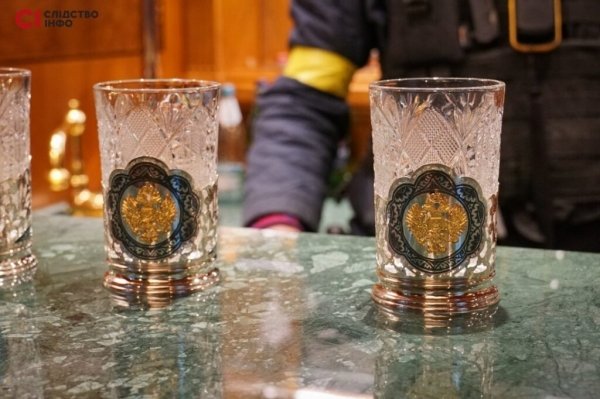 В Пуще-Водице обнаружили «золотой вагон» Медведчука. Фото