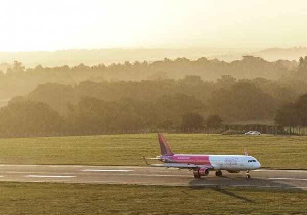 Wizz Air выделил для украинских беженцев 10 тыс бесплатных билетов в Британию