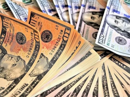 Порушили указ путіна, щоб уникнути дефолту: росія розплатилася за держборгами у доларах