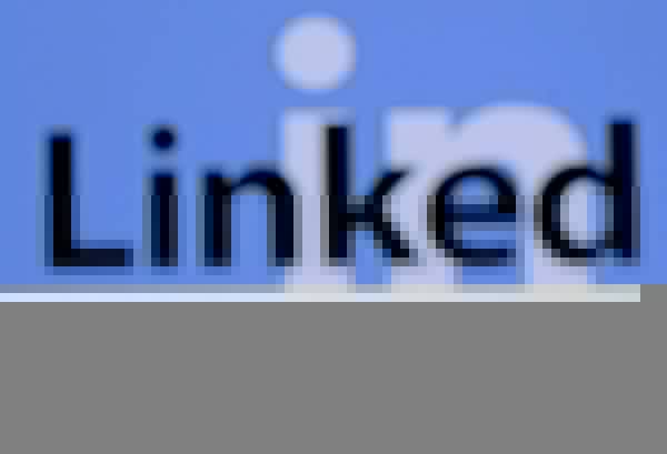 В сети LinkedIn резко увеличились случаи мошенничества: как распознать аферистов
