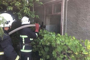 Пожары с пострадавшими и уничтожение артснаряда: как прошли сутки у одесских спасателей