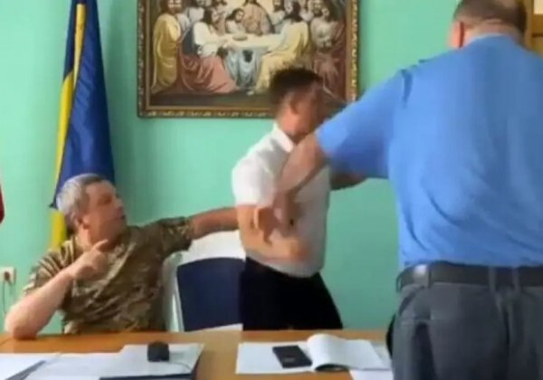 Мэр Аккермана подрался с председателем райсовета в прямом эфире (видео)