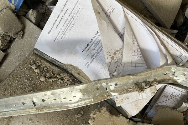 Одесские спасатели показали, как ликвидировали последствия ночного обстрела 