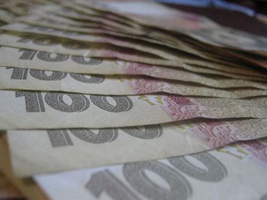 Долар по 50: експерт розповів, від чого залежить новий курс гривні, а в НБУ заспокоїли