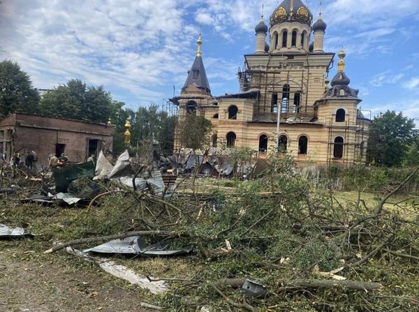 Хлопчик загинув разом з мамою: жертвами ракетного удару по Вінниці стали троє дітей, — МВС