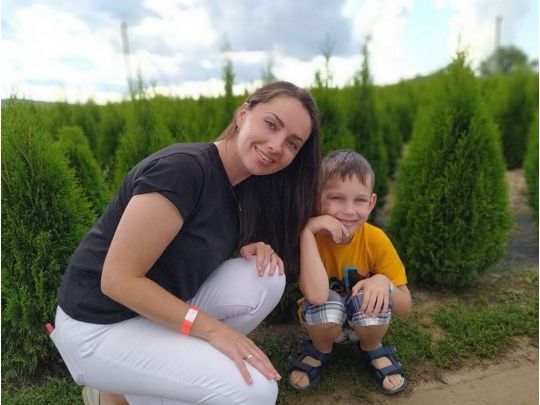 «Рома бачив, як загинула мама»: однією з жертв обстрілу Вінниці стала молода дружина декана Львівської музакадемії, їхній маленький син у комі