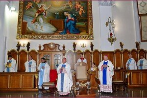 В Одессе икону Богородицы украсили короной, которую освятил Папа Римский